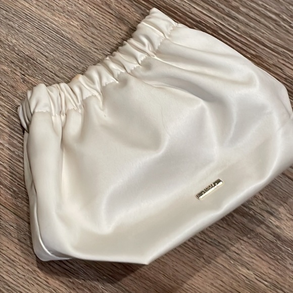 SALE ** Vince Camuto Kenni Buttermilk Leather Snakeskin Satchel - Picture 6 of 13